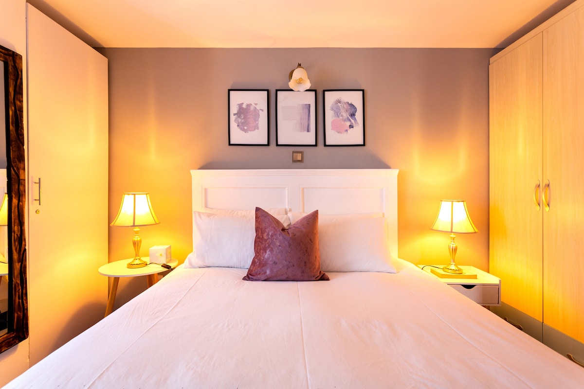 Curated residences, quietly cared for.